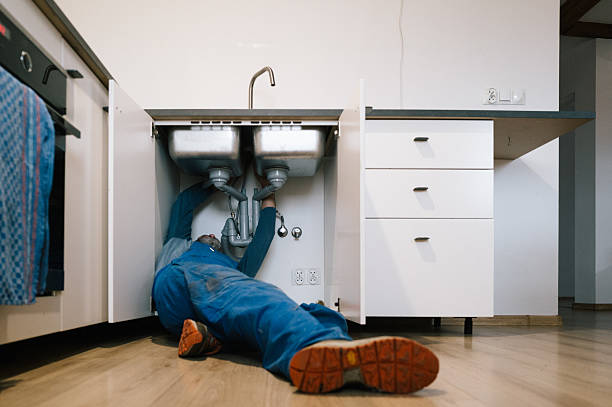 Professional Leak Detection technician working in Otter Lake, MI